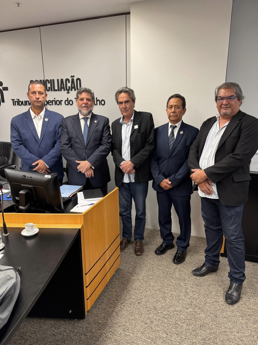 ASSINATURA DO ACORDO COLETIVO CBO, NO TST, EM BRASÍLIA